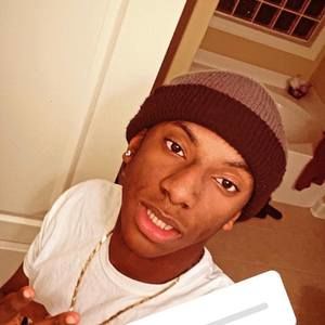 Meet your Posher, Elliott